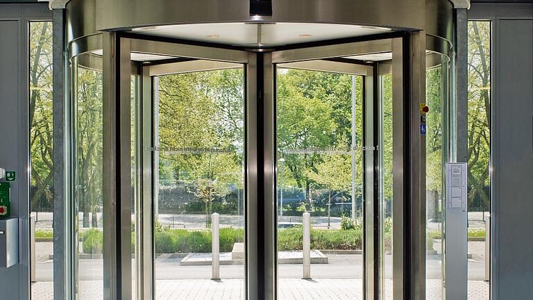 Vorschaubild der Seite Dreh- und Schiebetüren